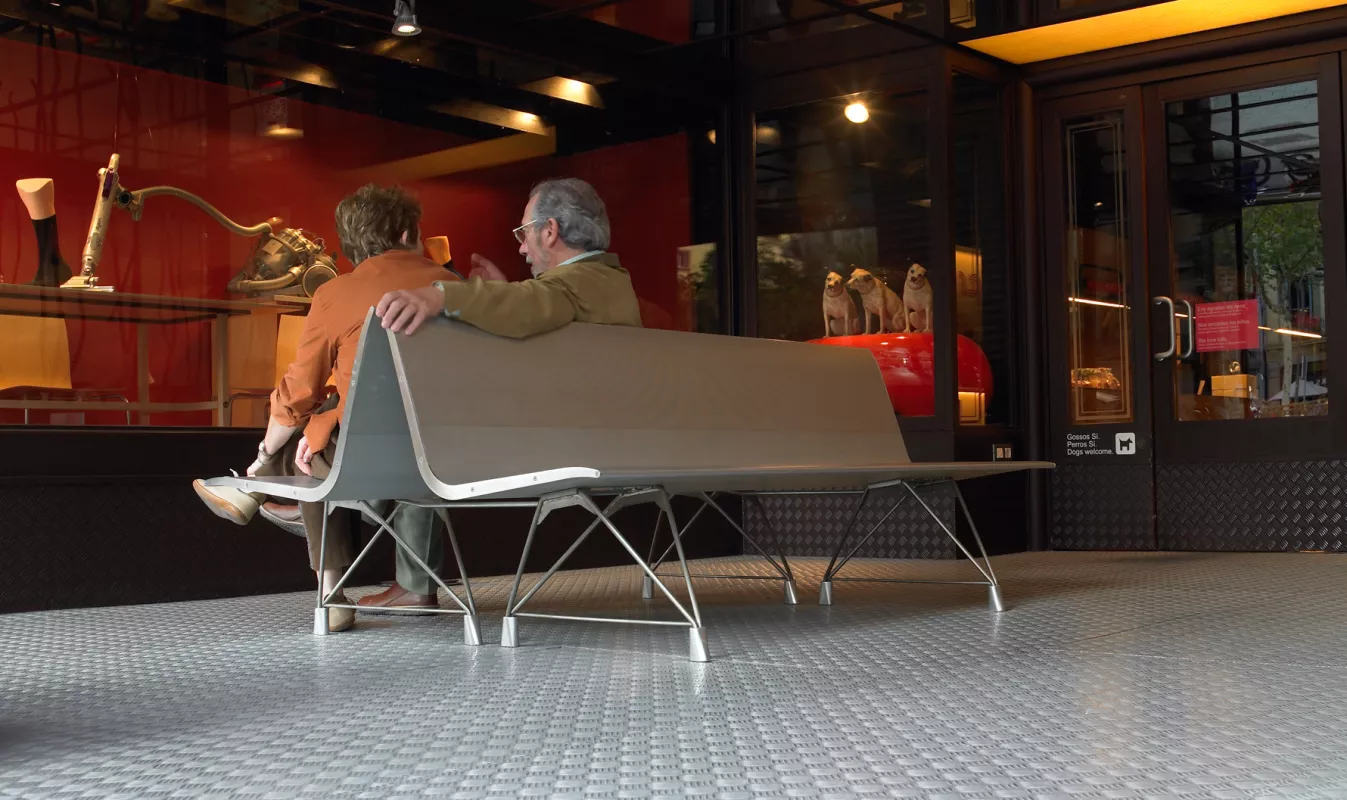 panache_street_furniture_mobilier_urbain_wachtbank_banc_dattente_aero_sellex_10_0.jpg.webp